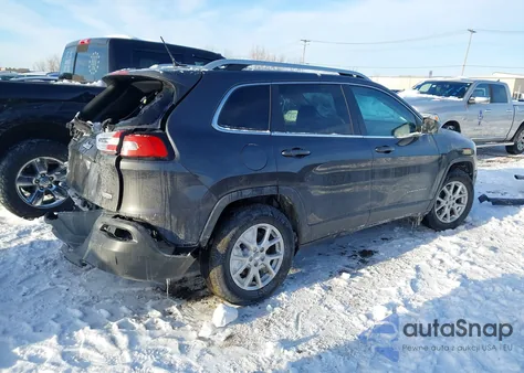 2015 Jeep Cherokee Latitude z USA, uszkodzony, nr VIN 1C4PJMCB2FW789211